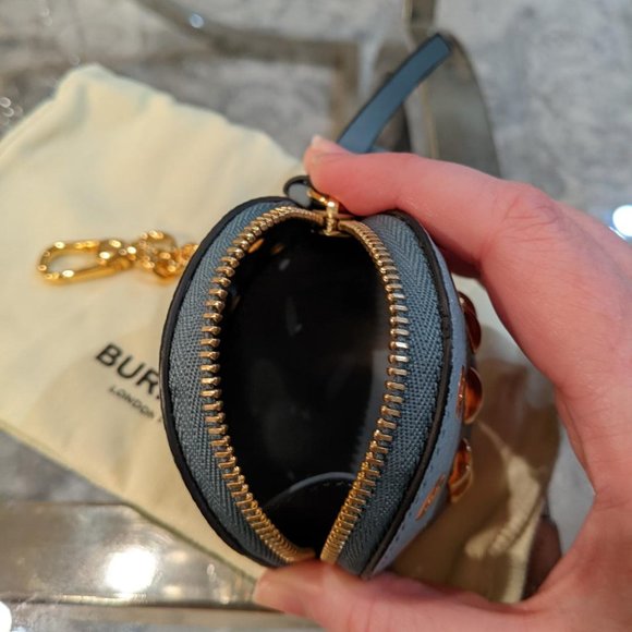 BURBERRY Leather Studs Poppy Coin Case in Celadon Blue - Picture 4 of 4